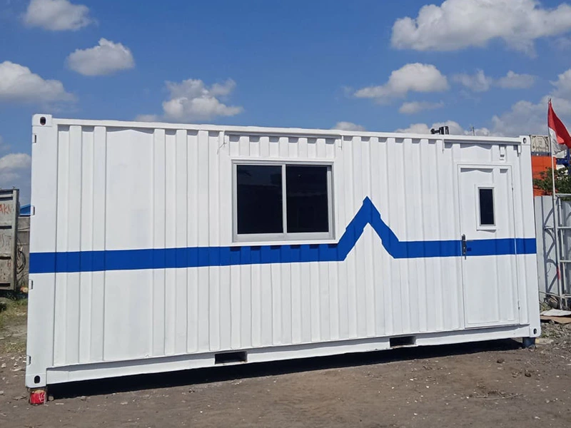 Container office Arifin Som terpasang di lokasi proyek tambang terpencil